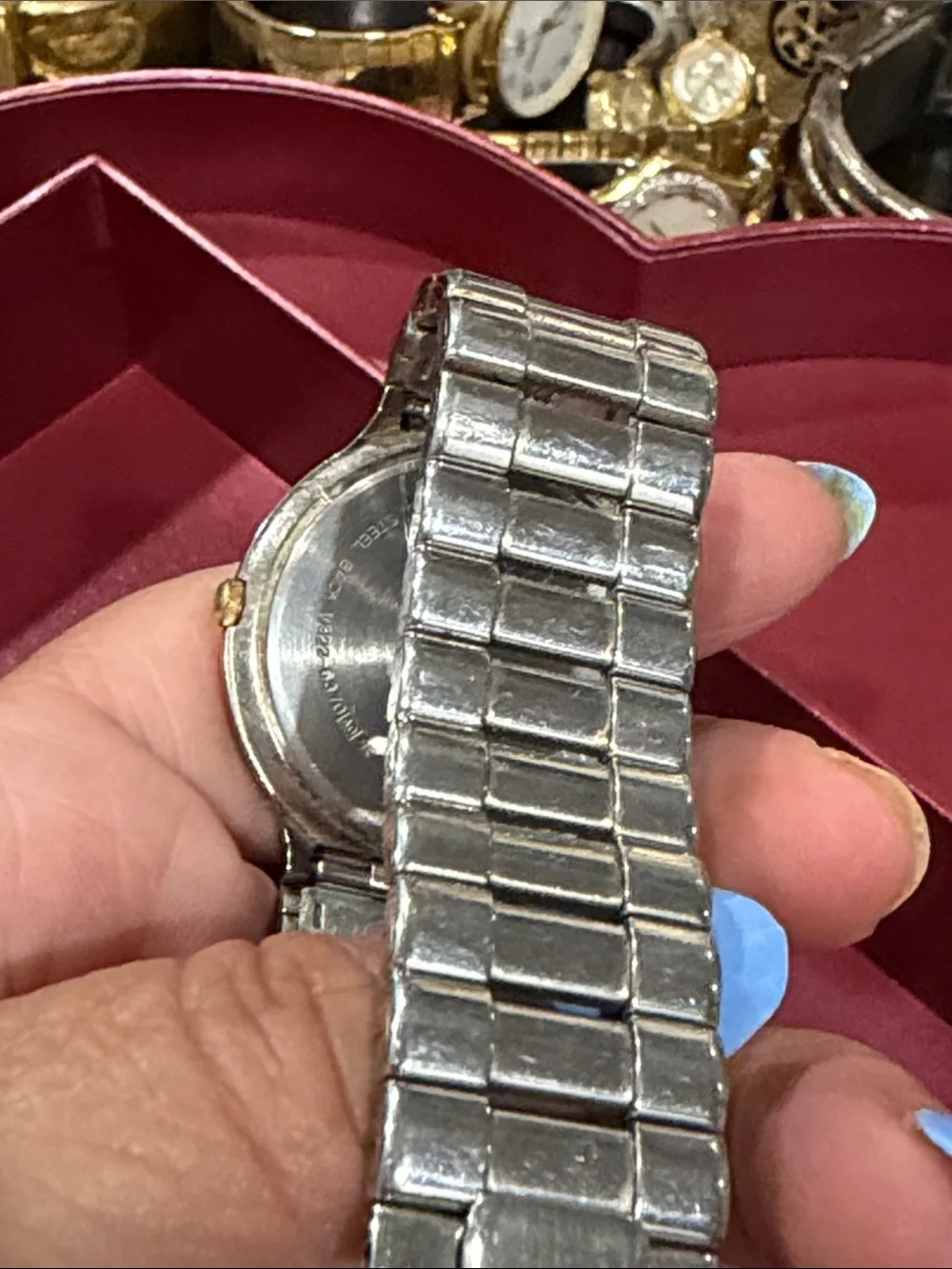 Pulsar Men’s Silver Tone Watch with White Dial and Gold Accents working !